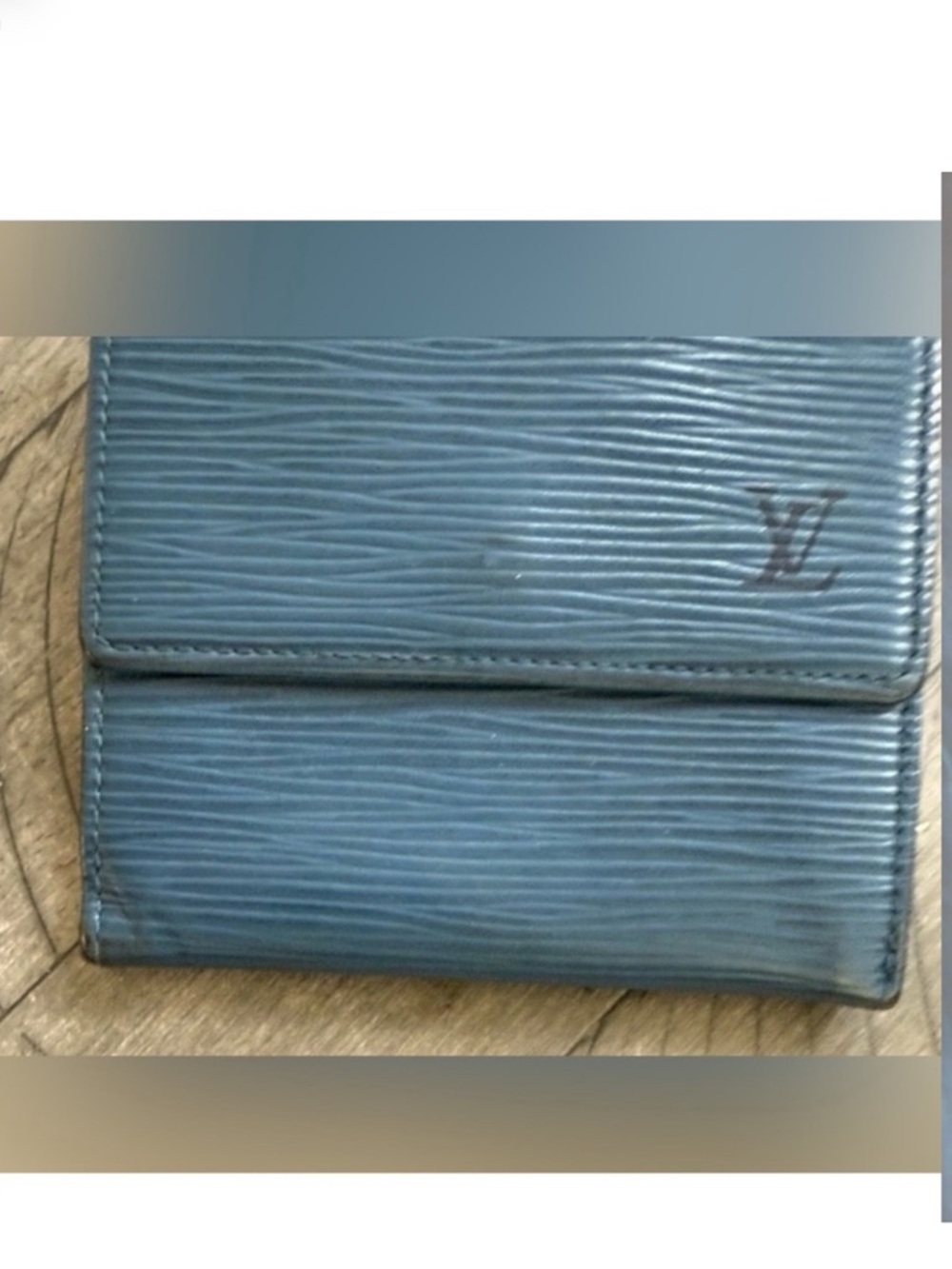 Authentic Louis Vuitton Textured Blue Wallet - Picture 2 of 8